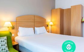 Travelodge Madrid Alcala De Henares